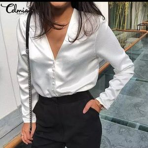 COPY - ✨Classy✨ White blouse ( measurements below ⬇️ )